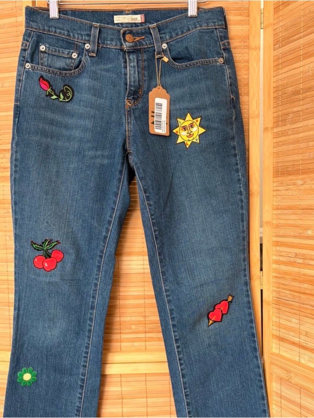 Levi’s 511 Slim Jeans 4 Short NWT — Rare Embroidered Patch Denim - Picture 3 of 9